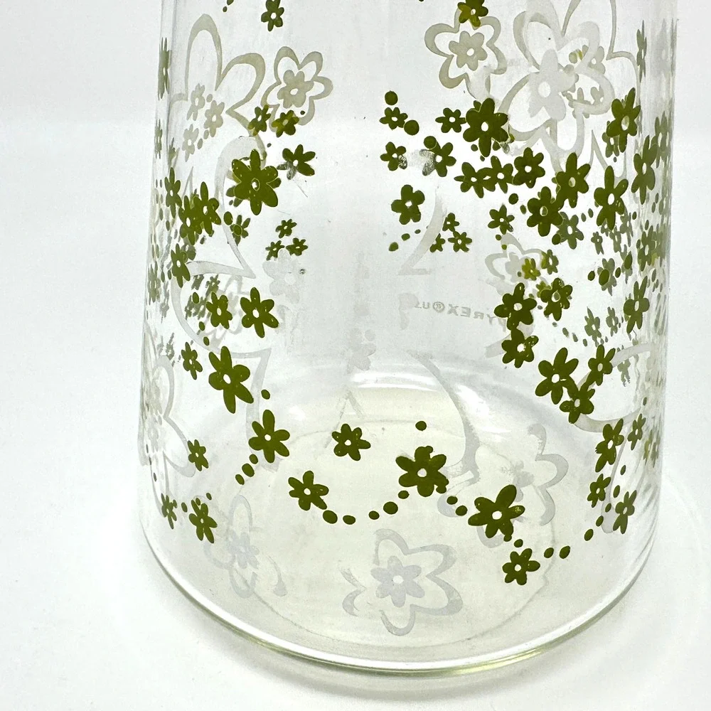 Pyrex Crazy Daisy Spring Blossom Juice Carafe Pitcher w Lid Green & White *Read